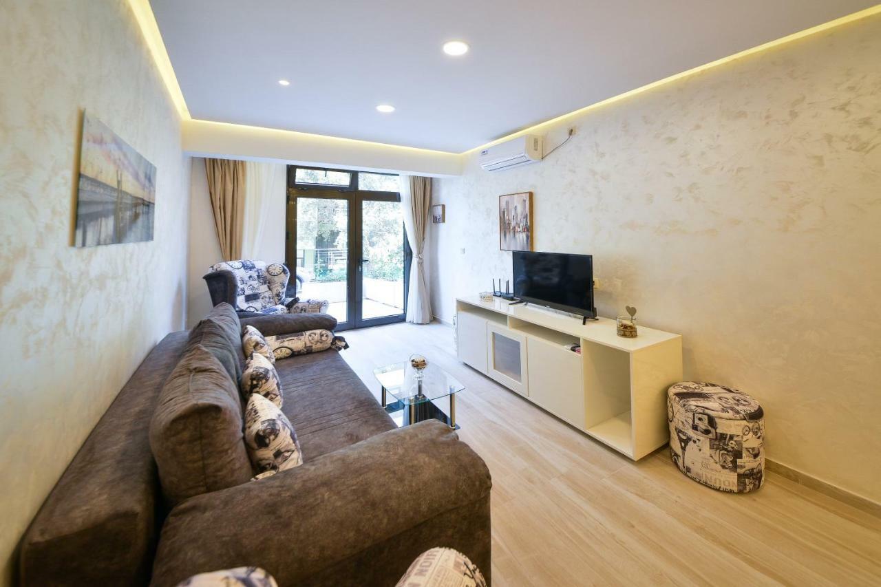 Brand New Apartments Sveti Stefan Exterior photo