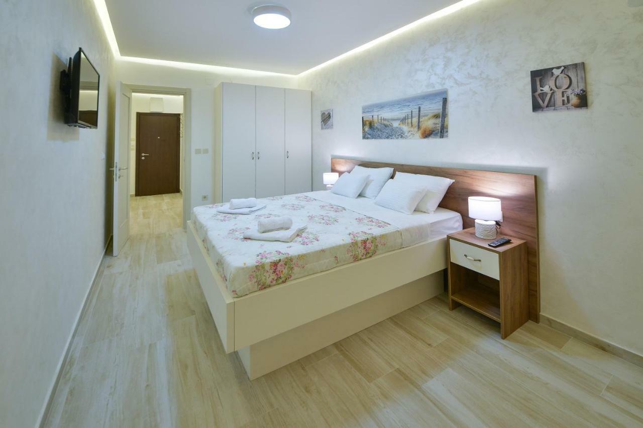 Brand New Apartments Sveti Stefan Exterior photo