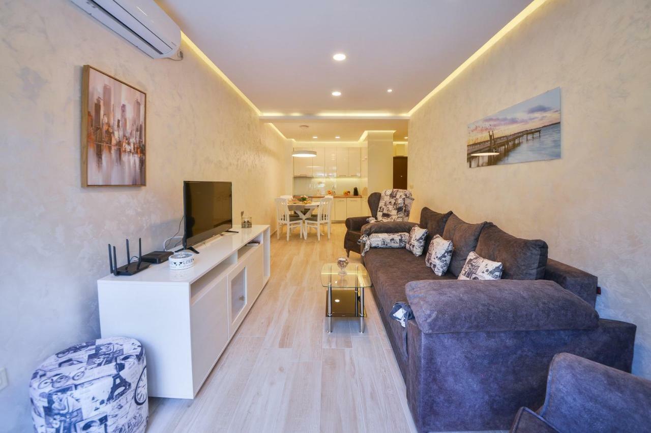 Brand New Apartments Sveti Stefan Exterior photo