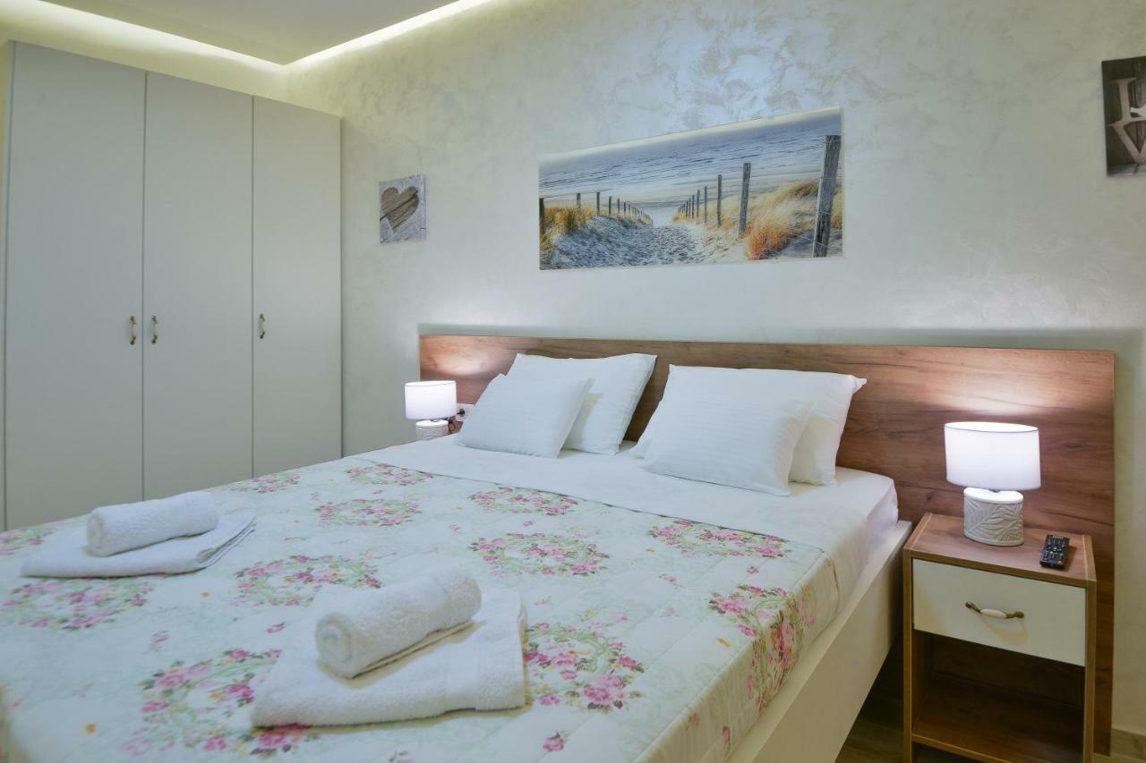 Brand New Apartments Sveti Stefan Exterior photo