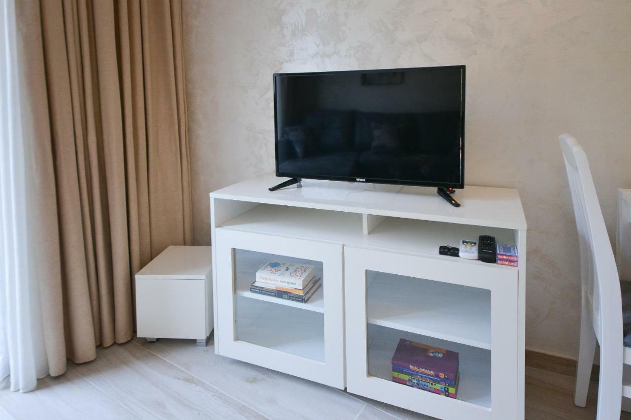 Brand New Apartments Sveti Stefan Exterior photo