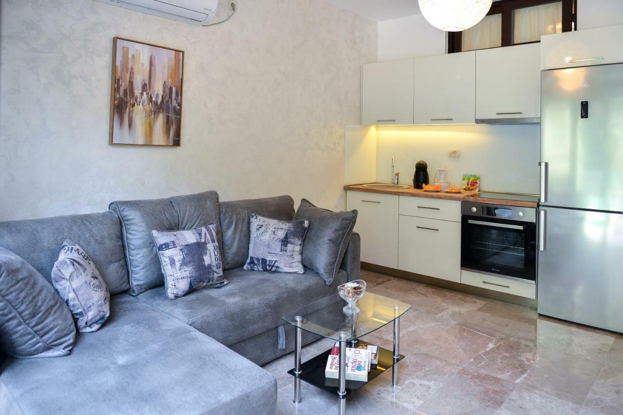 Brand New Apartments Sveti Stefan Exterior photo
